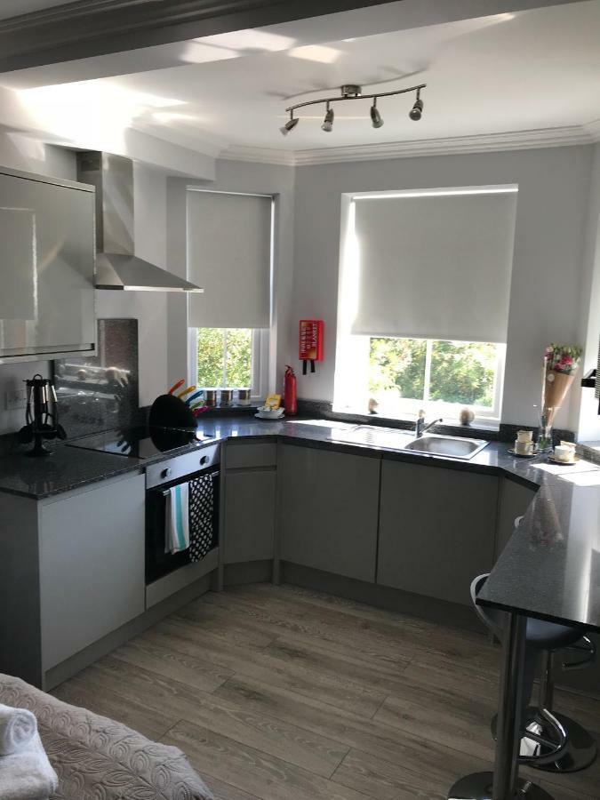 Berkshire Serviced Apartment Helena 12 Reading Eksteriør bilde